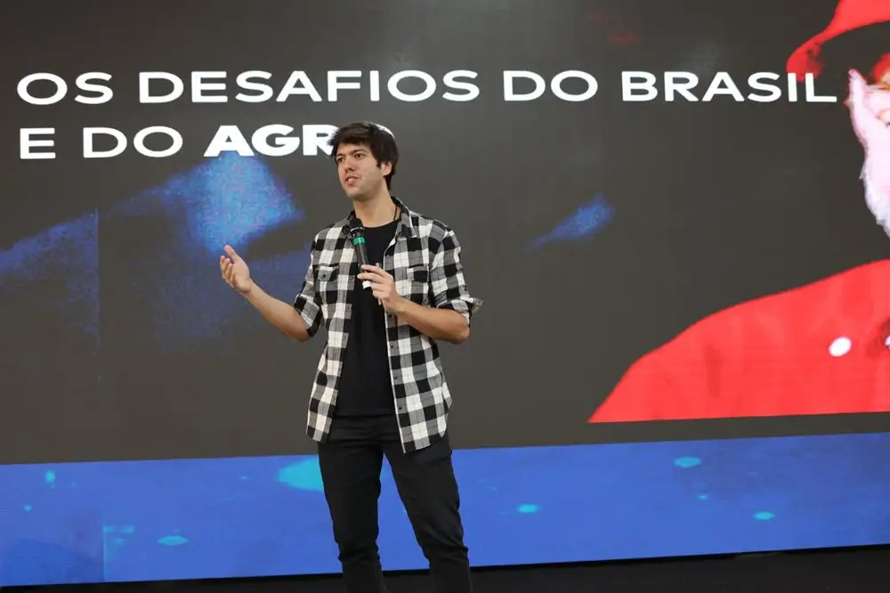 Caio Copolla desvenda os bastidores para defender o agronegócio no Show Safra